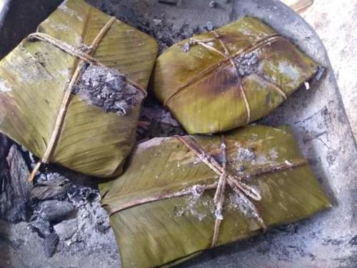 El Bachá se cocina sobre las brasas ardientes del carbón o leña. (Foto: Irma Tzi/Colaboradora)