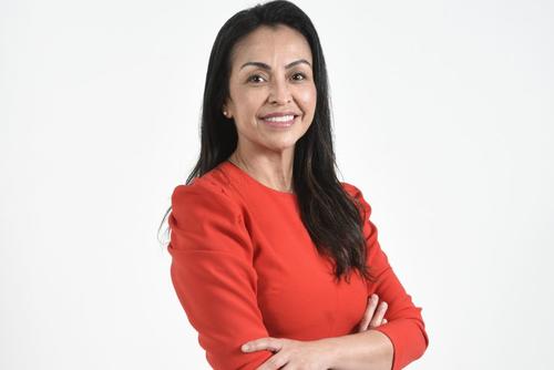 Asegura que con este libro decidió salir de su zona de confort para dejar un legado.