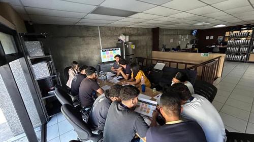 Espacio de aprendizaje que impulsa el crecimiento profesional. (Foto: IKIGAI)