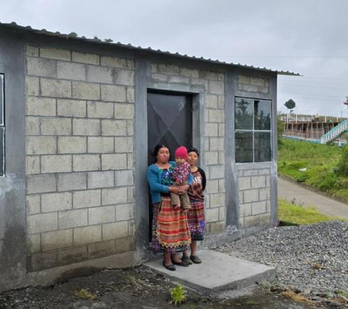 Autoridades del Ministerio de Comunicaciones reconocieron complicaciones en la ejecución de recursos para los subsidios de vivienda. (Foto: Fopavi)
