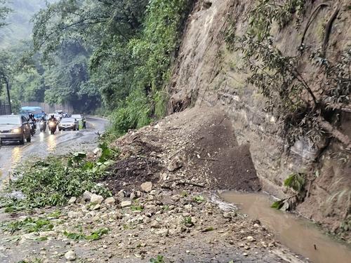 Dos derrumbes más se dieron por el sector de la ruta a Boca del Monte. (Foto: PMT Villa Canales)