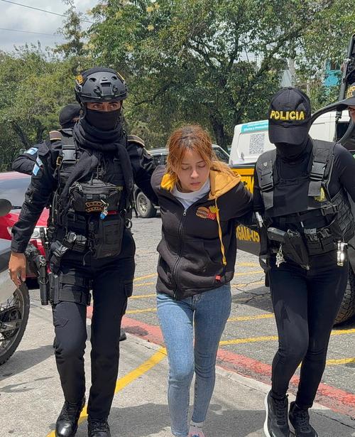 La recapturada fue identificada como Andrea Yulissa Santos Vela, alias la "Chaparra". (Foto: PNC)