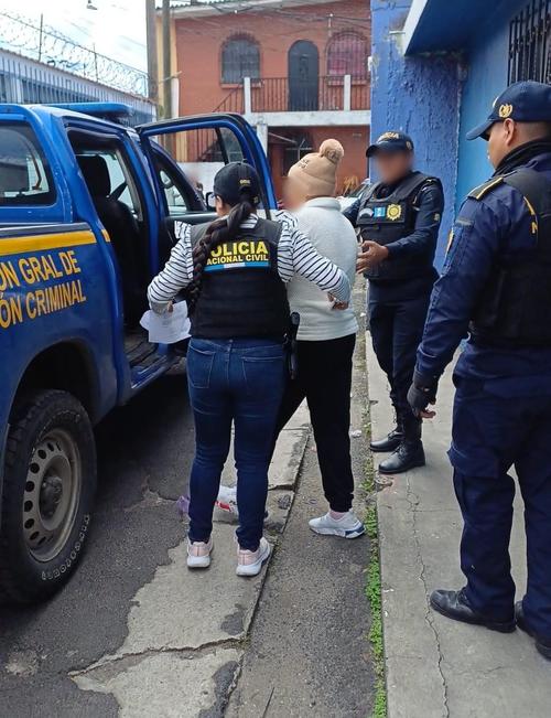 La detenida fue traslada al juzgado correspondiente. (Foto: Jorge Senté/colaborador)