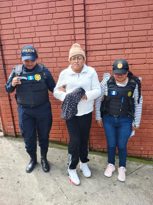 La capturada fue identificada como Mirna Sucely Jiménez Herrera. (Foto: Jorge Senté/colaborador)