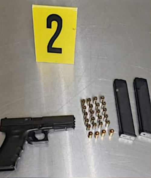 Dentro de la mochila le encontraron el arma sin contar con los permisos correspondientes y nunca la declaro. (Foto: Jorge Sente/Nuestro Diario)