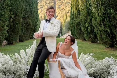 Bon Jovi defendió la decisión de la pareja de casarse a temprana edad. (Foto: X)