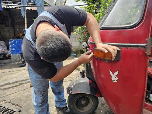 Las luces intermitentes deben funcionar correctamente. (Foto: Ángel Cucuj/Colaborador)