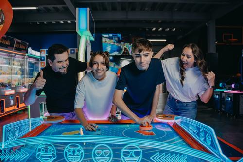 Familia, hijos, Sky Zone, Día del Niño, Guatemala, Soy502