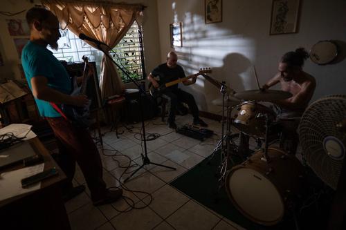 Mandrágora Bizarra, poesía, música, experimental 5