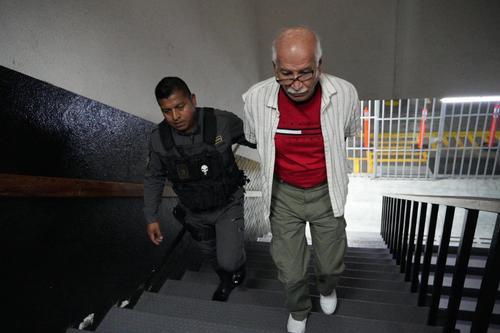 El responsable del hecho fue identificado como Carlos Ovidio Acevedo Navas, de 70 años,(Foto: Wilder López/Soy502)