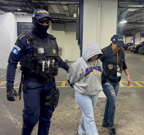 Wendy, más conocida como "La Estilista", es señalada como miembro de la Mara Salvatrucha. (Foto: PNC)