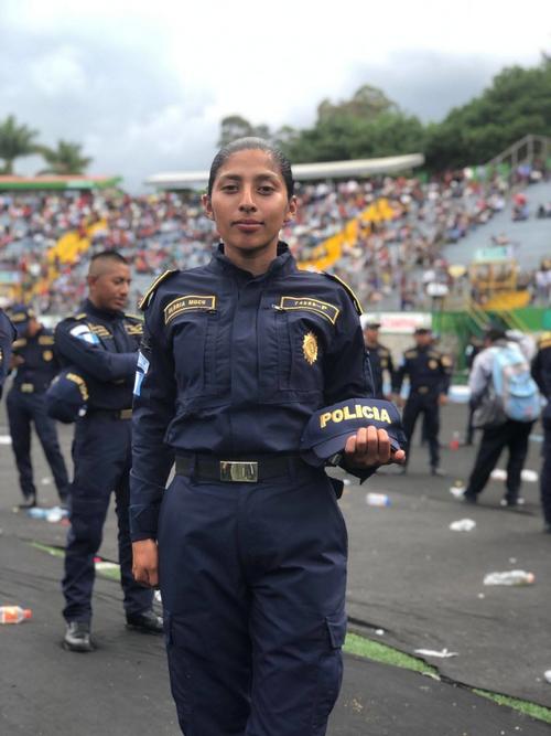 La ex Razt'um Tenamit usará ahora su uniforme de la PNC. (Foto: redes sociales)