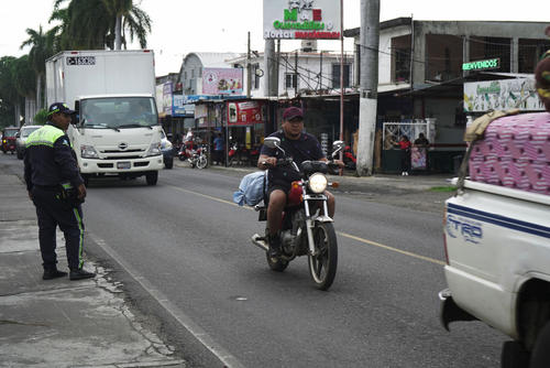 Quienes cambien el color de su vehículo sin cumplir con los trámites podrían enfrentar multas. (Foto: Ángel Revolorio/Colaborador)