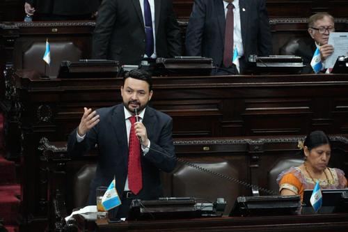 El diputado Juan Carlos Rivera defendió su propuesta y pidió el apoyo de sus compañeros, pero no obtuvo la respuesta que deseaba. (Foto: Wilder López/Soy502)