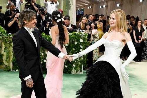 Nicole Kidman ha vivido romances mediáticos que marcaron su vida personal y profesional. (Foto: X)