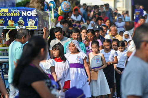 Alrededor de 150 ni&ntilde;os participaron en el cortejo procesional. (Foto: &Aacute;ngel Revolorio/Colaborador)