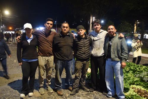 La Familia Acajab&oacute;n y amigos. (Foto: Fredy Hern&aacute;ndez/Soy502)