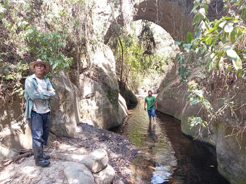El antiguo puente de roca ofrece vistas para compartirlas en redes sociales. (Foto: Carlos Sotz/Colaborador)