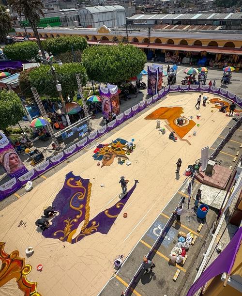 Este era el trabajo que realizaban los j&oacute;venes antes de la lluvia. (Foto: Municipalidad de San Juan Sacatep&eacute;quez)