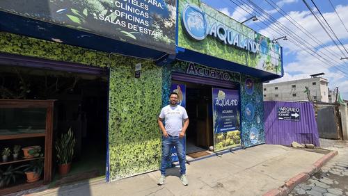 La idea de hacer de su pasatiempo un negocio le ha rendido frutos. (Foto: Erick Colop/Colaborador)