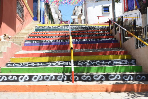 Las gradas lucen los colores que identifican a Totonicap&aacute;n. (Foto: Jos&eacute; Garc&iacute;a/Colaborador)
