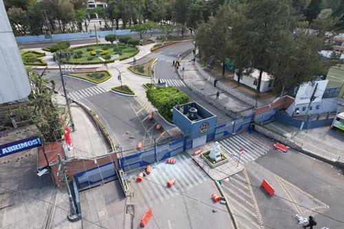 Estudiantes han mantenido disturbios en la entrada de la USAC. (Foto: Estuardo Paredes/Colaborador)