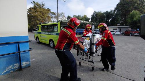 Bomberos Municipales atendieron la emergencia. (Foto:  CMB)