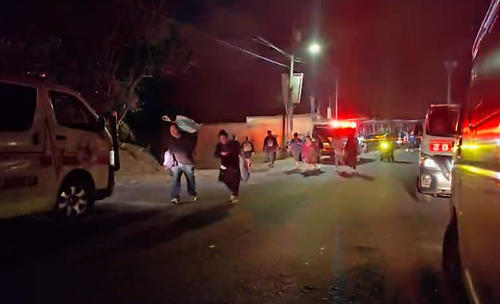 Residentes del sector se vieron afectados por el cierre del paso. (Foto: Jorge Sent&eacute;/Nuestro Diario)