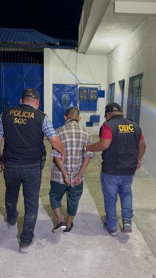 El capturado es se&ntilde;alado de haber dado muerte a un hombre. (Foto: PNC) 