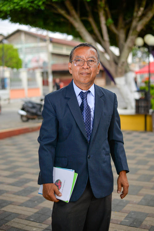 Efra&iacute;n Morales S&aacute;nchez es un destacado docente y escritor. (Foto: &Aacute;ngel Revolorio/Colaborador)