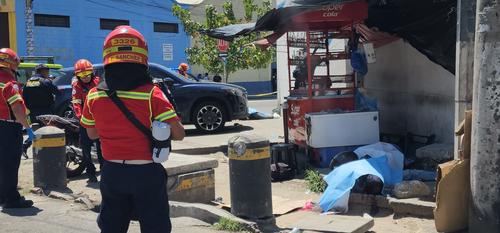 Tres personas quedaron sin vida en el lugar de los hechos. (Foto: Jorge Sent&eacute;/Colaborador)