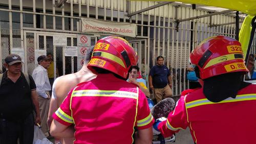 Los dos heridos fueron trasladados a un centro asistencial. (Foto: Bomberos Municipales)