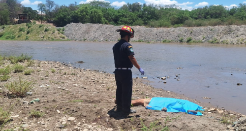 Los socorristas localizaron al hombre en las orillas de un r&iacute;o con signos de violencia. (Foto: ASONBOMD)