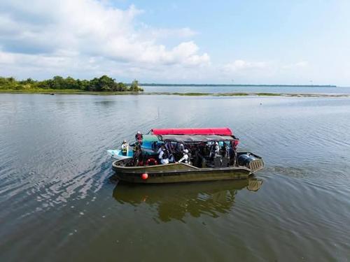 Recorrer el lago es uno de los principales atractivos para todos los turistas. (Foto: Gobierno Municipal de El Estor)