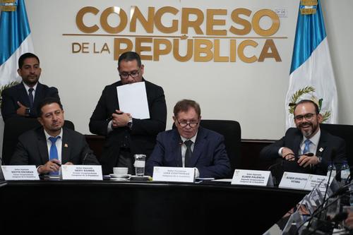 El presidente del Congreso, Luis Contreras, indic&oacute; que hasta el momento no existe ning&uacute;n consenso sobre alguna medida sobre temas de combustibles. (Foto: Wilder L&oacute;pez/Soy502)