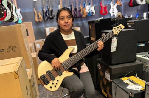 Andrea Pedro ha pertenecido al equipo de coro de un grupo cristiano y tocaba la guitarra. (Foto: Minnesota Reformer)
