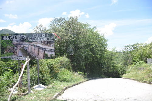 En el camino se encuentra un r&oacute;tulo para orientar a los visitantes. (Foto: Olga V&aacute;squez/Colaboradora)