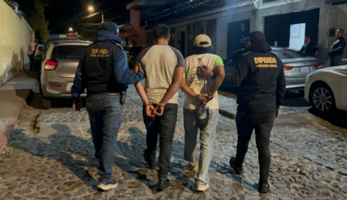 Los familiares fueron capturados tras varias denuncias en su contra. (Foto: PNC)