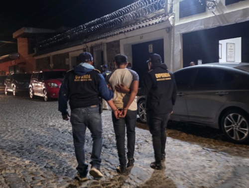 Los ahora capturados fueron puestos a disposici&oacute;n de la justicia. (Foto: PNC)