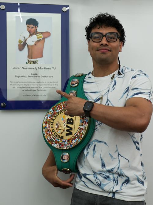 Lester martínez salón excelencia 3