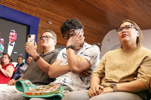 Lester martínez salón excelencia 8