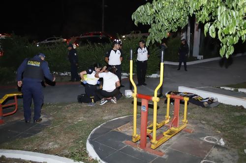 El joven fue atacado mientras realizaba ejercicio en un parque de la zona. (Foto: Bomberos Voluntarios)