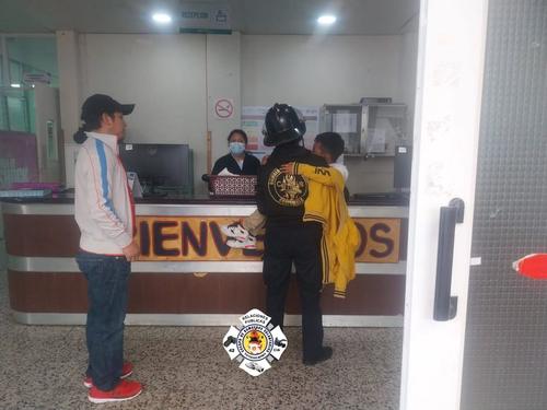 Dos personas resultaron heridas tras la explosi&oacute;n. (Foto: Bomberos Voluntarios)