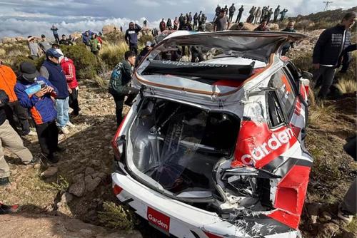 As&iacute; quedo el veh&iacute;culo despu&eacute;s del choque. (Foto: Infobae)