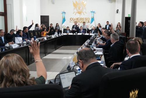 Ambas iniciativas, por mayor&iacute;a de votos, fueron agendadas para su primera lectura en el Pleno este martes 21 de abril. (Foto: Archivo/Soy502)