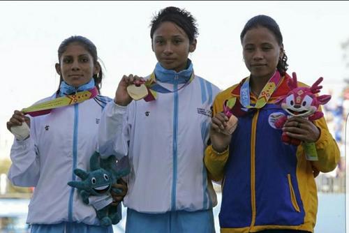 Tras sufrir una lesi&oacute;n, trat&oacute; de subastar su medalla de oro para volver a las competencias. (Foto: FB Jamy Franco)