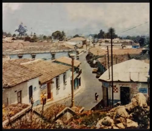 As&iacute; luc&iacute;an las viviendas de anta&ntilde;o sobre la Calle Real. (Foto: Josu&eacute; Ardeano/Colaborador)