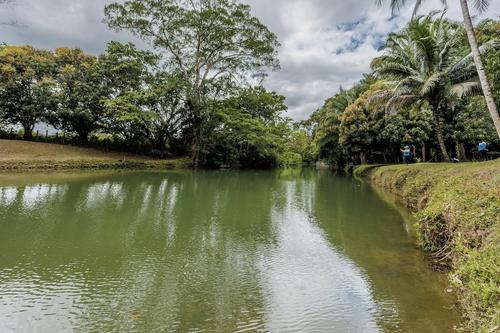 El sitio tiene un r&iacute;o hermoso donde puedes ir a nadar, pescar y pasear en canoa. (Foto: Roberto Morales/Colaborador)