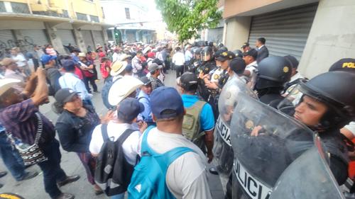 Los manifestantes advierten que podr&iacute;an ampliar las protestas para exigir la aprobaci&oacute;n de reformas a su ley. (Foto: Estuardo Paredes/colaborador)