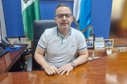 Abraham Rivera, alcalde de Escuintla, se&ntilde;al&oacute; que no hay un estudio t&eacute;cnico sobre c&oacute;mo afectar&iacute;a las reformas a la Ley del IUSI. (Foto: Jorge Morales / Soy502)